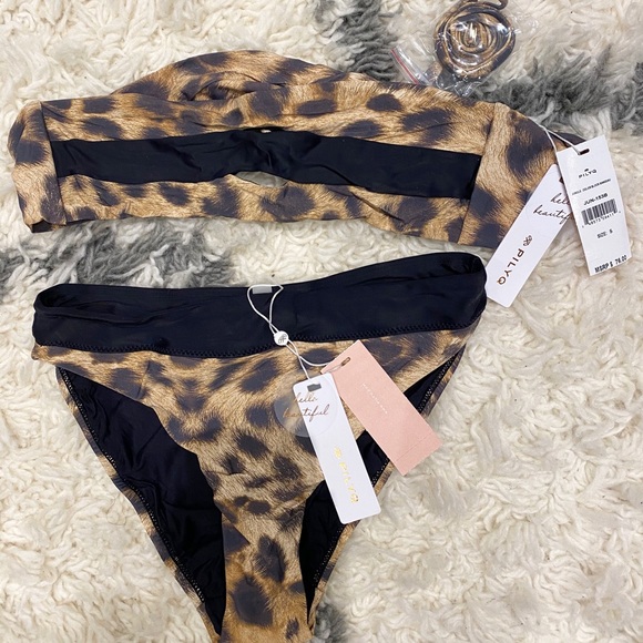 PilyQ Leopard Bandeau Bikini Set - NWT - Small - Picture 6 of 6